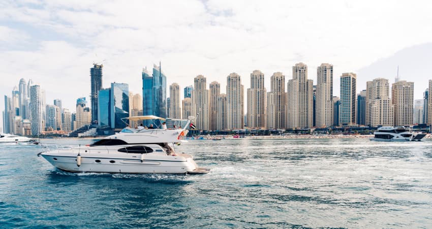 Dubai Marina Yacht – A Night of Elegance