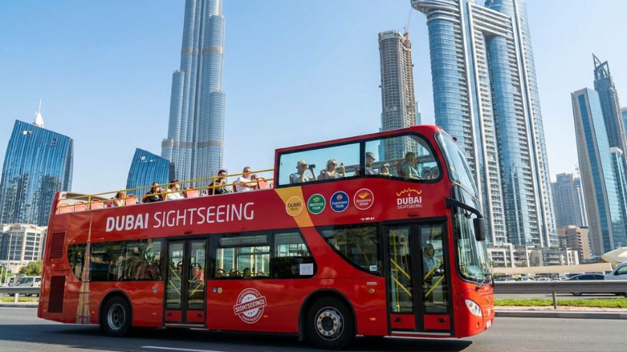 Tips for Using the Hop-On Hop-Off Bus in Dubai