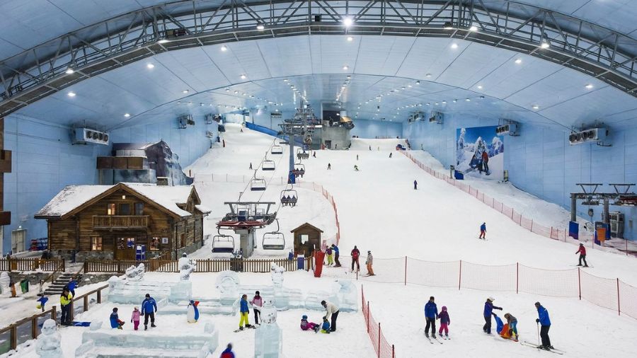  indoor snow park inside a shopping mall in Dubai